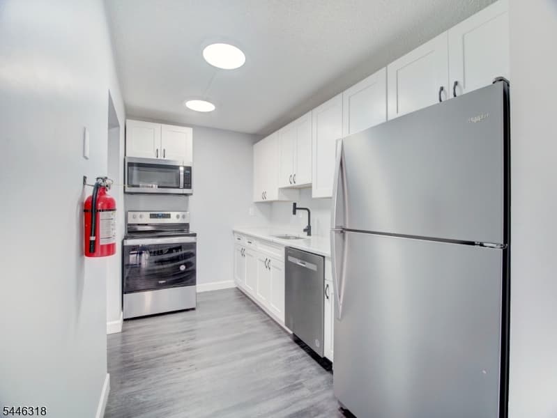 10 N Wood Ave, Linden City, Union photo 13