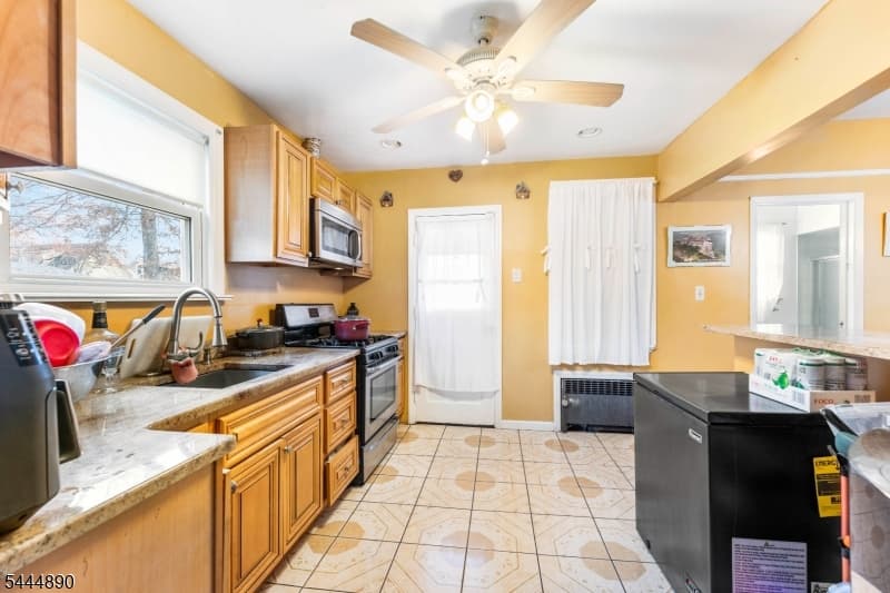 312 E 1St Ave, Roselle Boro, Union photo 11