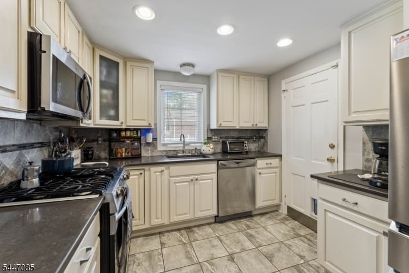 111 Yale Ter, Linden City, Union photo 13