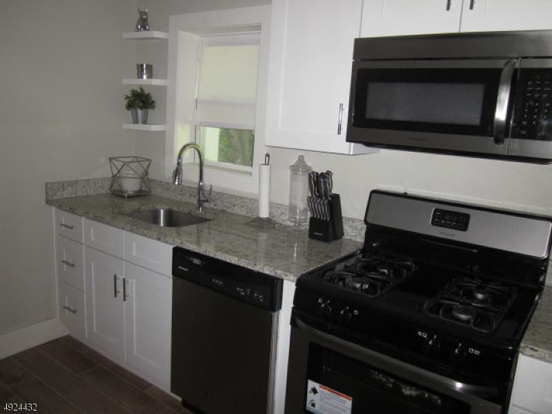 914 Oak St, Roselle Boro, Union photo 2
