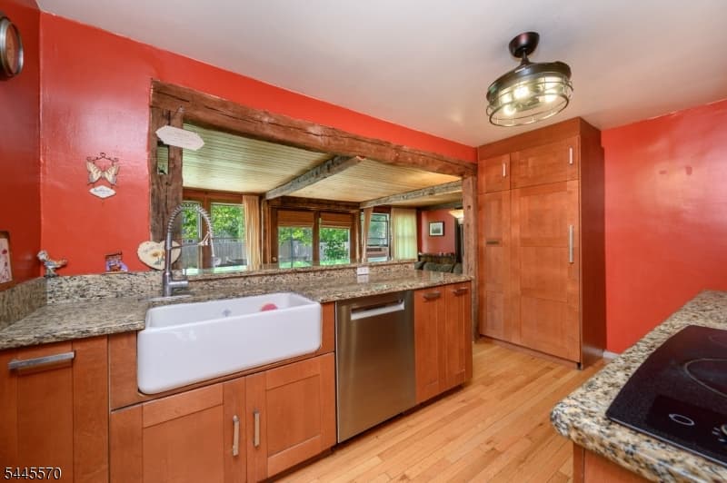 2081 Coles Ave, Scotch Plains Twp., Union photo 9