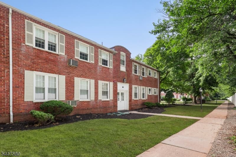 46 F Parkway Village, Cranford Twp., Union photo 15