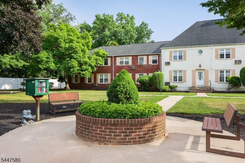 46 F Parkway Village, Cranford Twp., Union photo 16