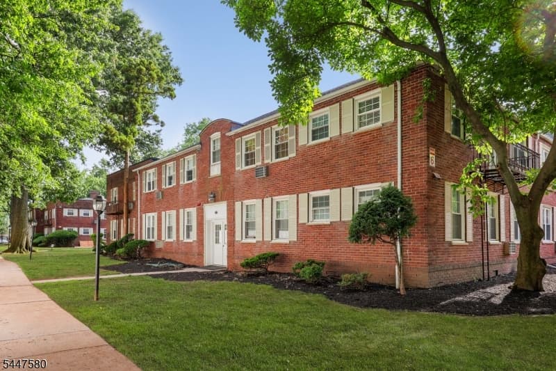 46 F Parkway Village, Cranford Twp., Union photo 3