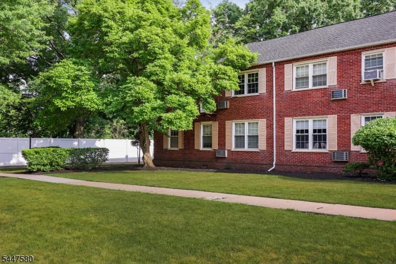 46 F Parkway Village, Cranford Twp., Union photo 4