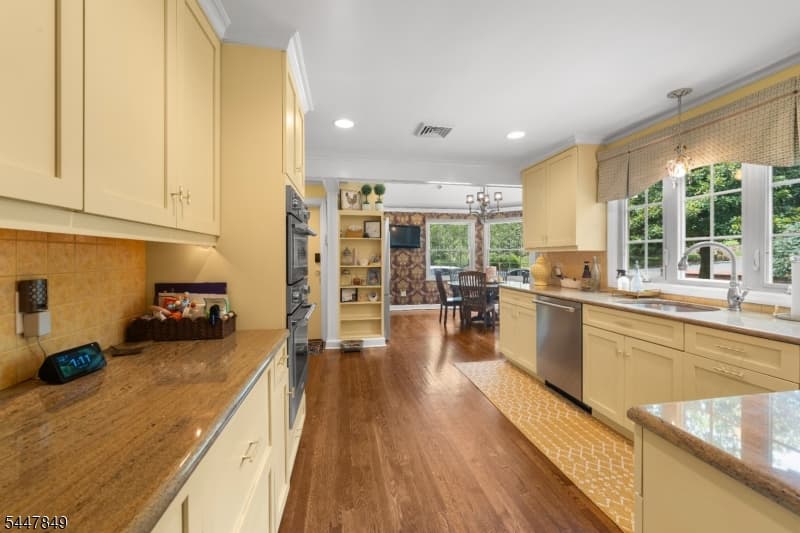 950 Belvidere, Plainfield City, Union photo 13