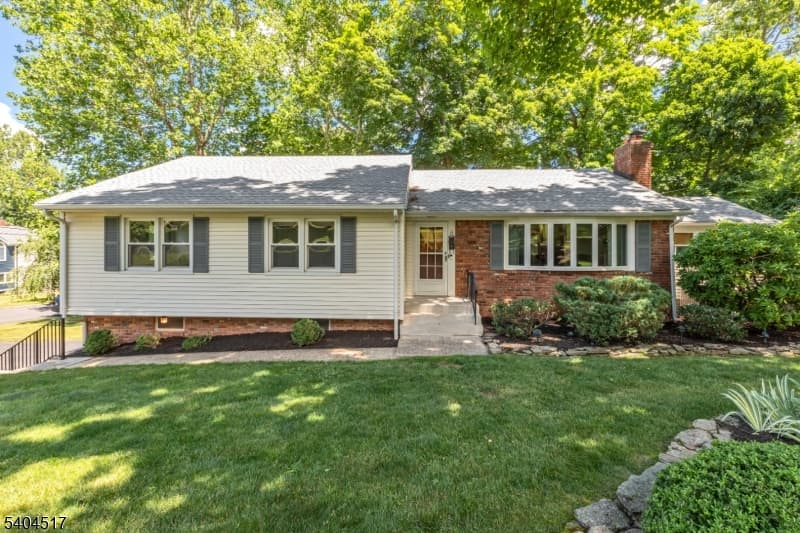 6 Deerfield Rd, New Providence Boro, Union