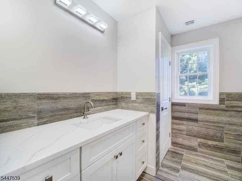 735 Vernon Ave, Kenilworth Boro, Union photo 32