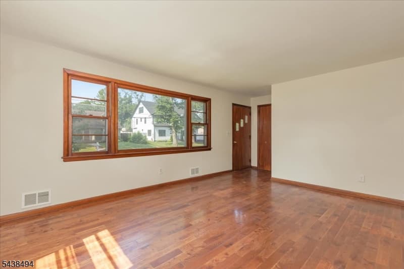 1133 Hetfield Ave, Scotch Plains Twp., Union photo 3
