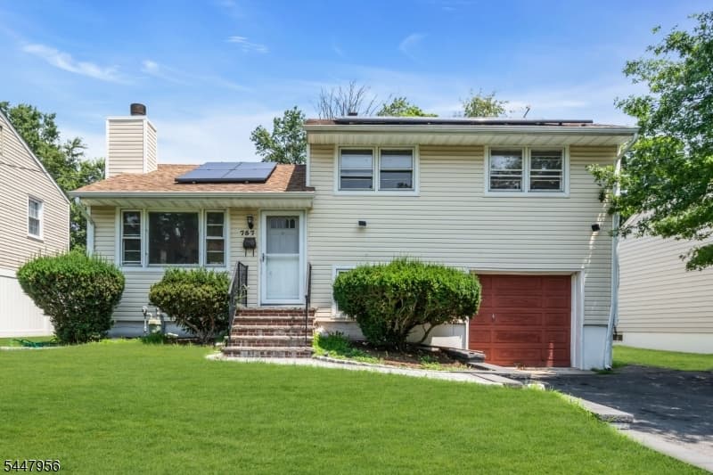 757 River Rd, Rahway City, Union