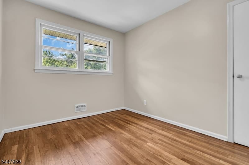 757 River Rd, Rahway City, Union photo 17
