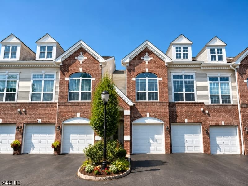 810 Firethorn Dr, Union Twp., Union