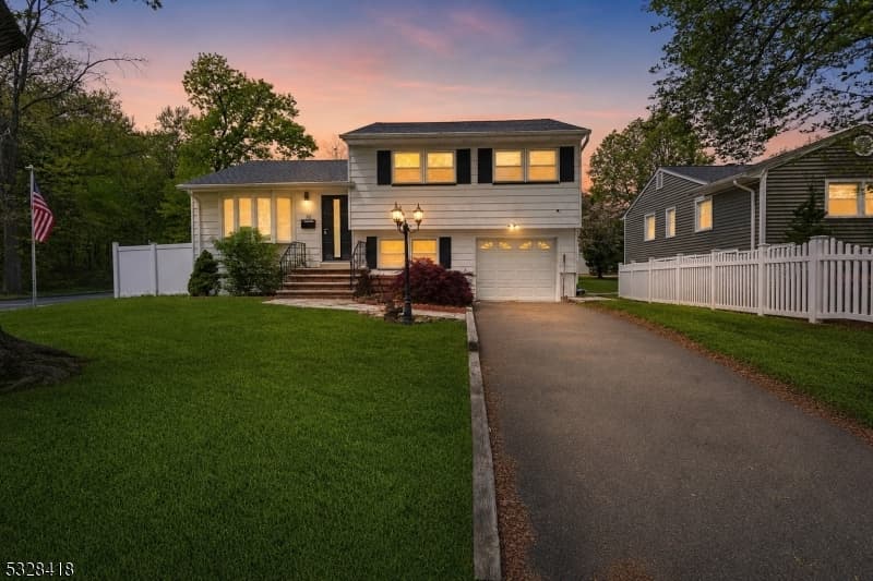 92 Cornell Ave, Rahway City, Union