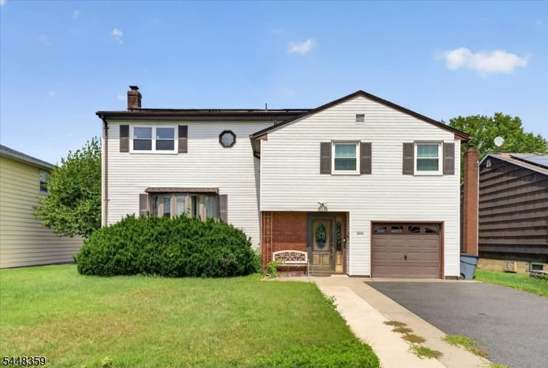 2481 Woodside Rd, Union Twp., Union