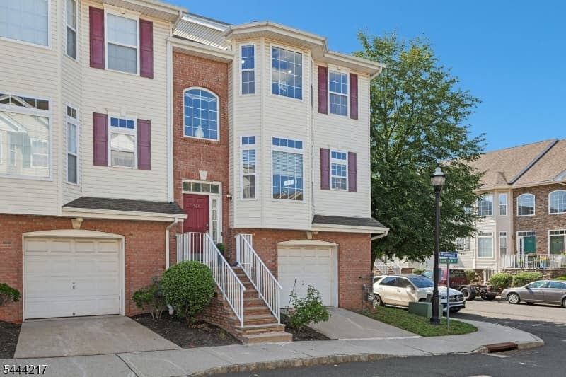 1366 Genovese Ln, Rahway City, Union