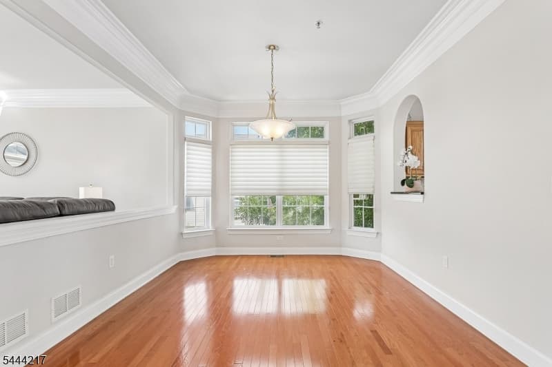 1366 Genovese Ln, Rahway City, Union photo 12