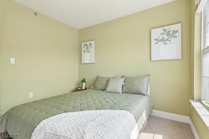 1366 Genovese Ln, Rahway City, Union photo 21