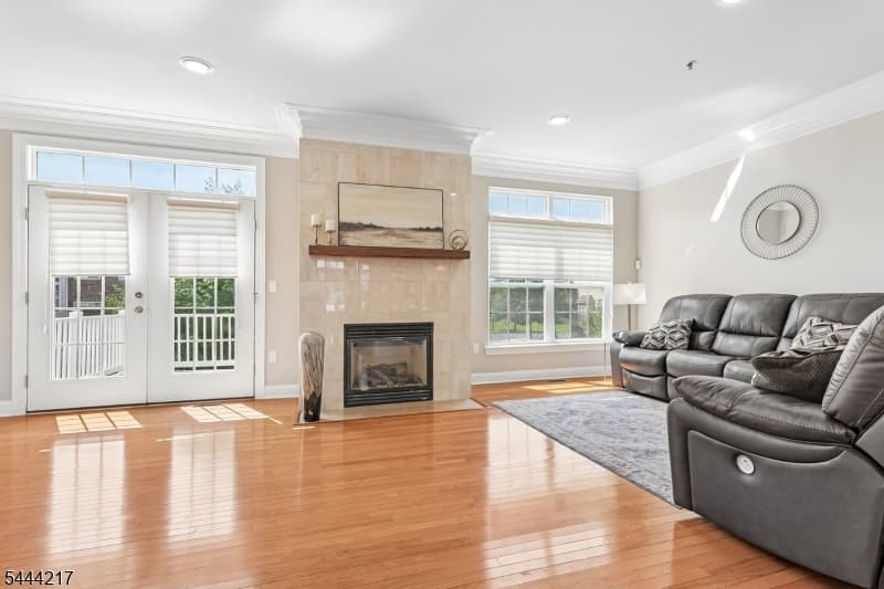 1366 Genovese Ln, Rahway City, Union photo 6