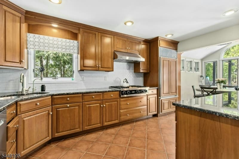 356 Longview Dr, Mountainside Boro, Union photo 10