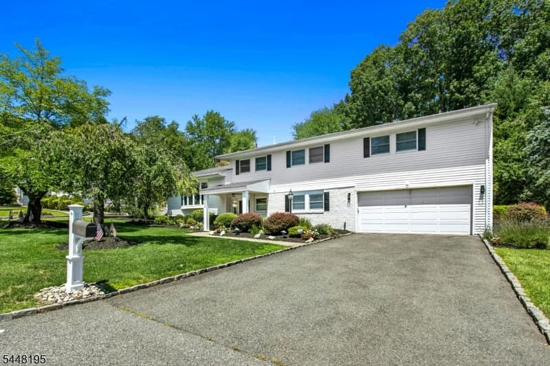356 Longview Dr, Mountainside Boro, Union photo 2