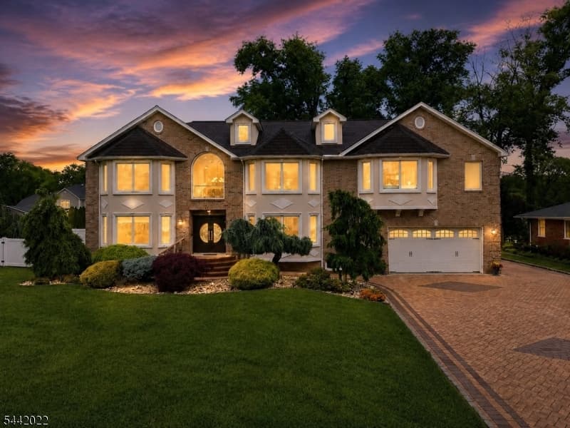 19 FAIRVIEW ROAD, Clark Twp., Union