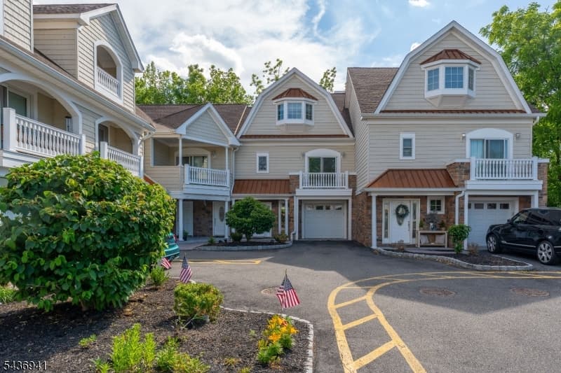 19 Riverbend Ct, New Providence Boro, Union
