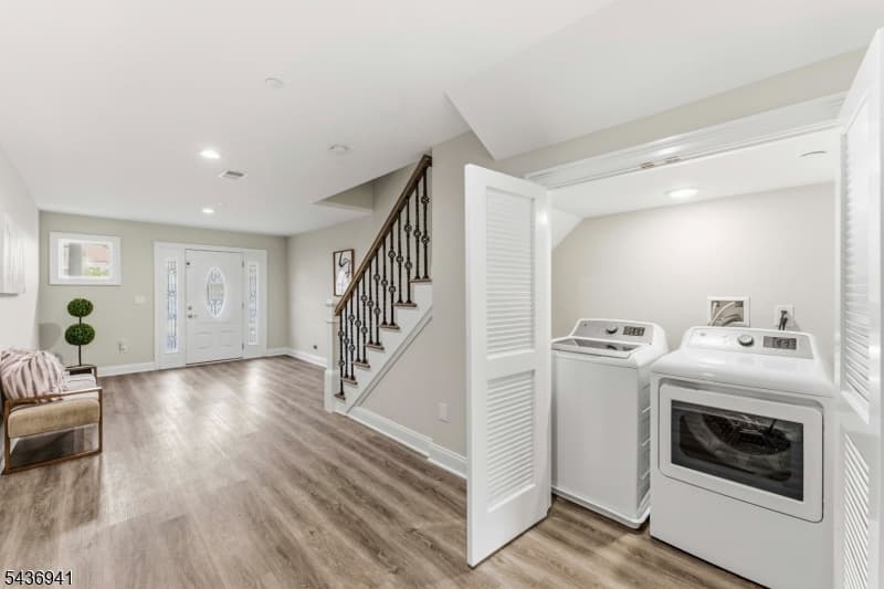 19 Riverbend Ct, New Providence Boro, Union photo 3