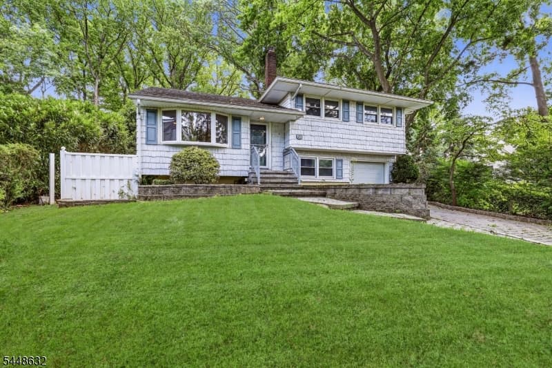 51 Union County Pkwy, Clark Twp., Union