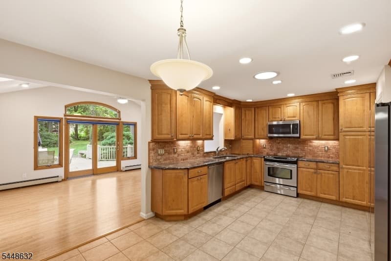 51 Union County Pkwy, Clark Twp., Union photo 17
