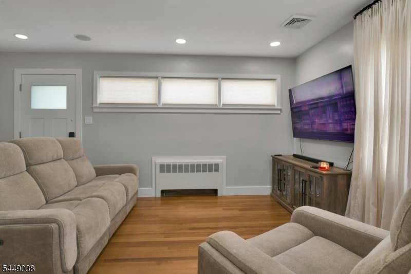 915 Essex Ave, Linden City, Union photo 14