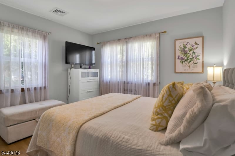 915 Essex Ave, Linden City, Union photo 17