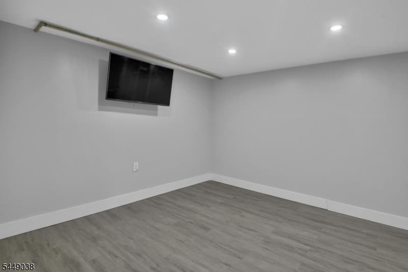 915 Essex Ave, Linden City, Union photo 22