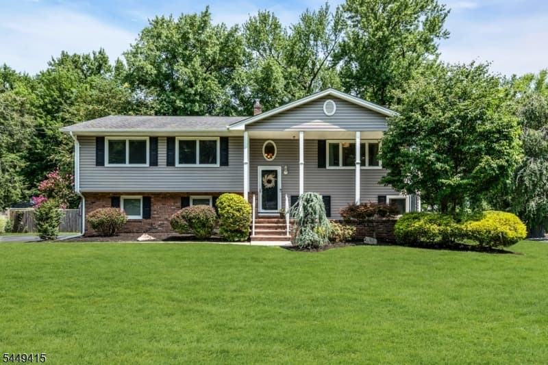 1245 Sunnyfield Ln, Scotch Plains Twp., Union