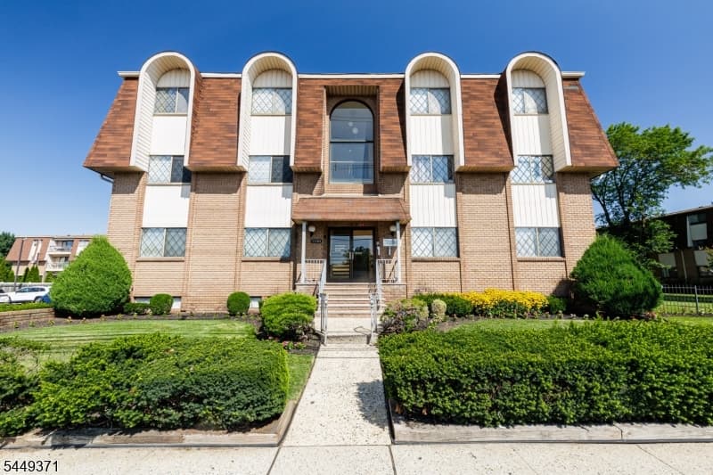 1190 W St Gorge Ave C-31, Linden City, Union photo 2