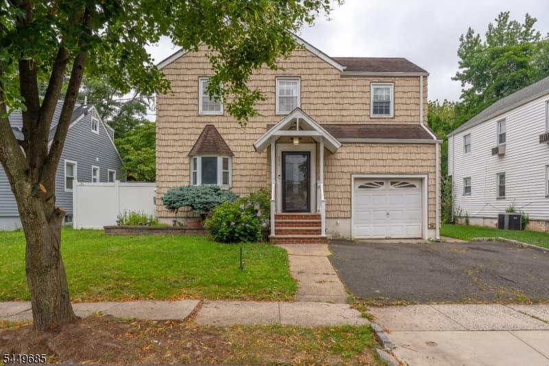 896 Maurice Ave, Rahway City, Union
