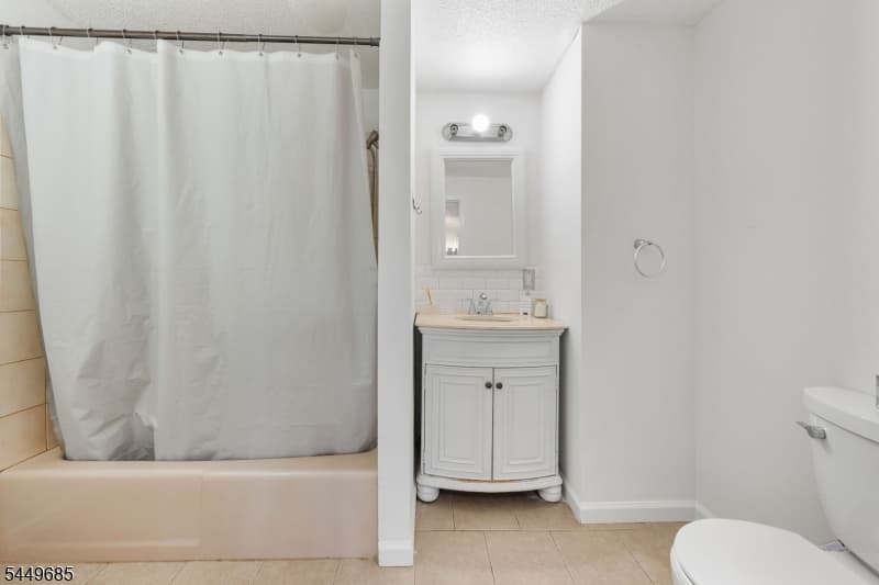 896 Maurice Ave, Rahway City, Union photo 23