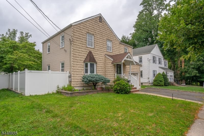 896 Maurice Ave, Rahway City, Union photo 3