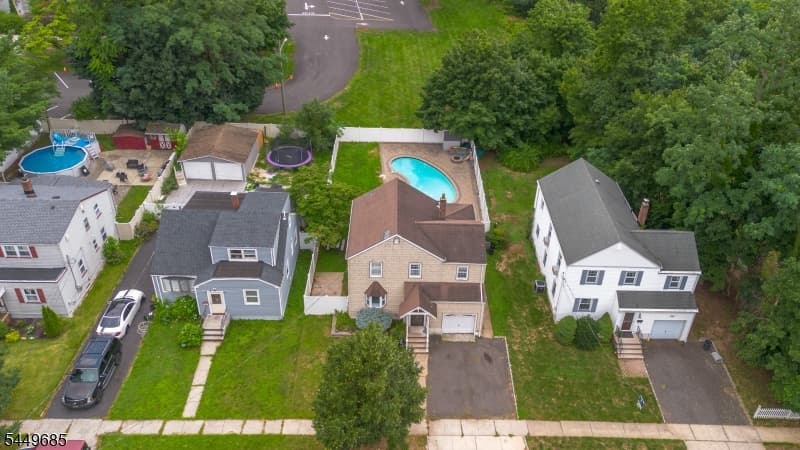 896 Maurice Ave, Rahway City, Union photo 5