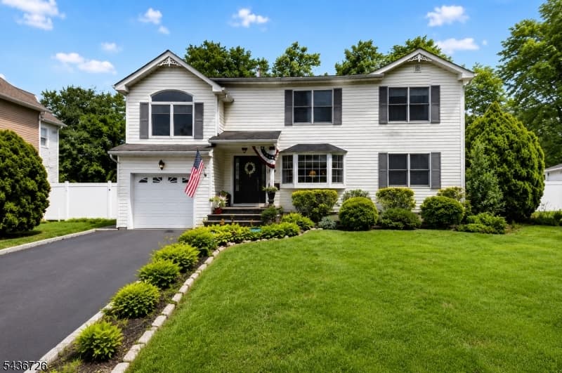 37 HALL DRIVE, Clark Twp., Union
