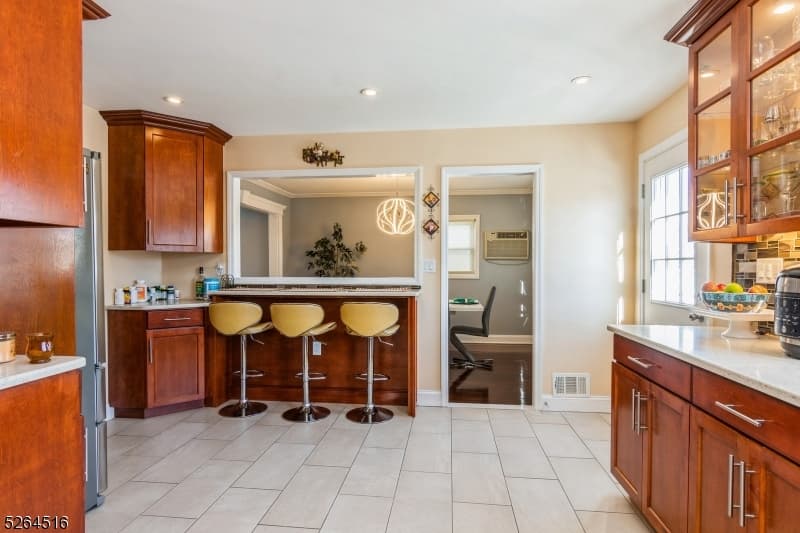 719 W Blancke St, Linden City, Union photo 11