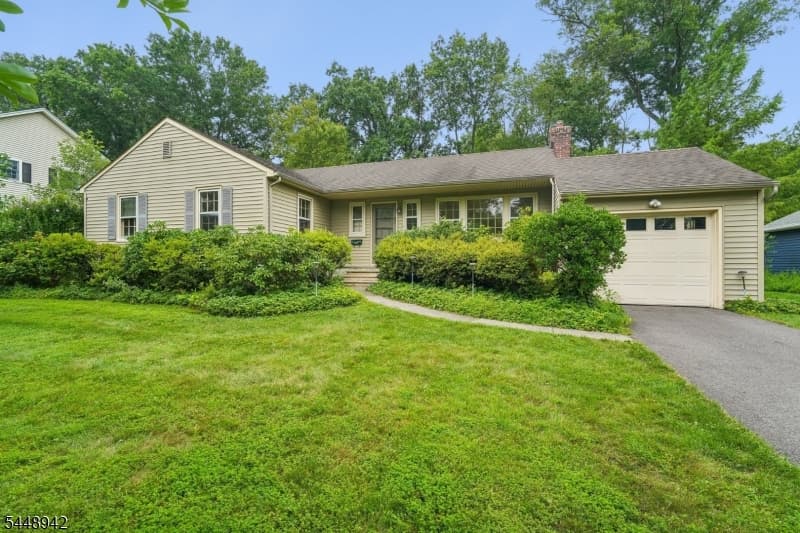 63 Magnolia Dr, New Providence Boro, Union
