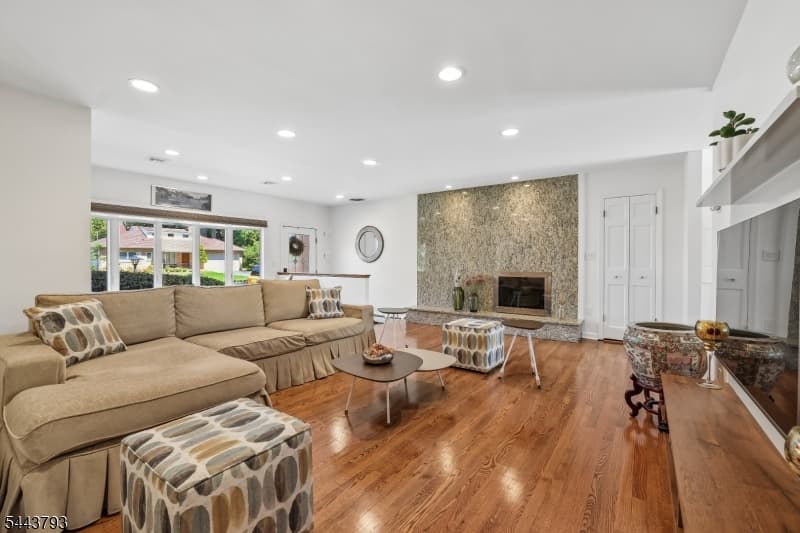 207 Stoughton Ave, Cranford Twp., Union photo 4