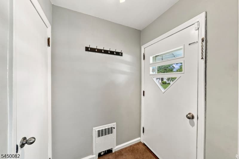 519 Livingston Rd, Linden City, Union photo 2