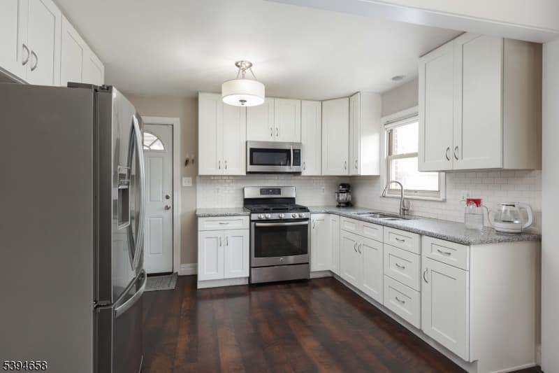 825 Dennis Pl, Linden City, Union photo 4