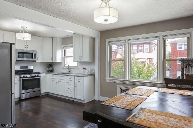 825 Dennis Pl, Linden City, Union photo 5