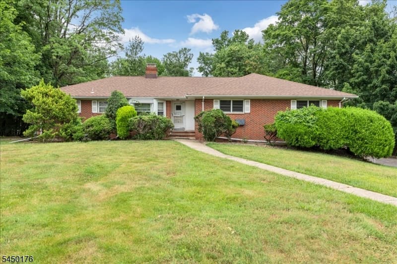 6 Orchard Dr, Scotch Plains Twp., Union photo 2