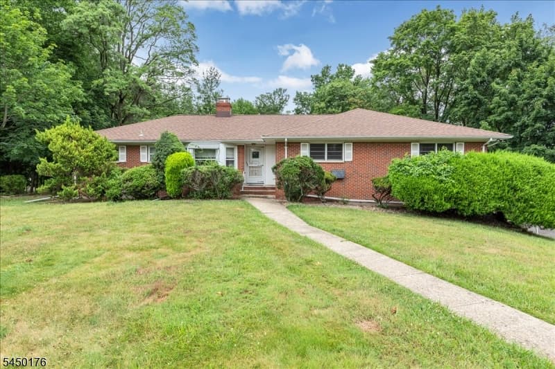 6 Orchard Dr, Scotch Plains Twp., Union photo 4
