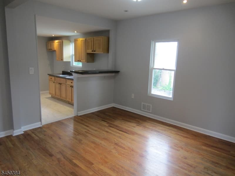 279 Oregon St, Union Twp., Union photo 10
