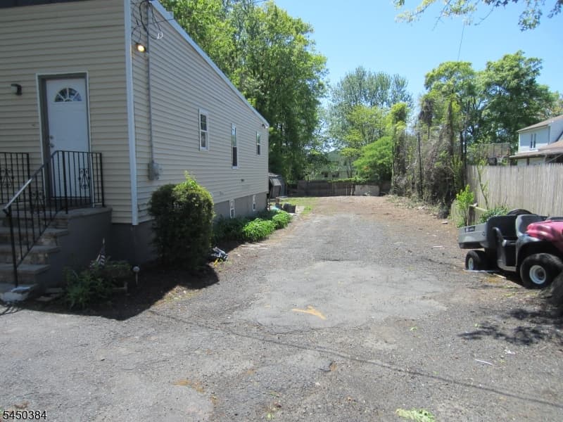 279 Oregon St, Union Twp., Union photo 2