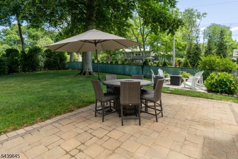 6 Woodbine Cir, New Providence Boro, Union photo 10